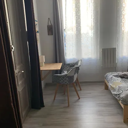 Cosy A 5 Min Du Centre D'epernay Apartment *